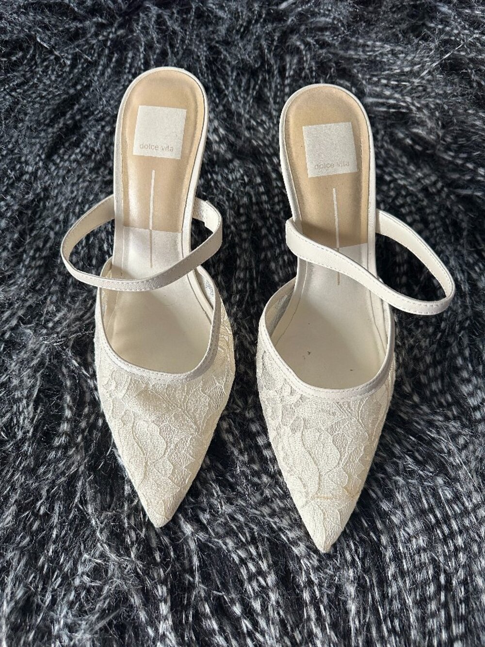 Dolce Vita Katik White Floral Lace Pointed-Toe Mule Pumps
